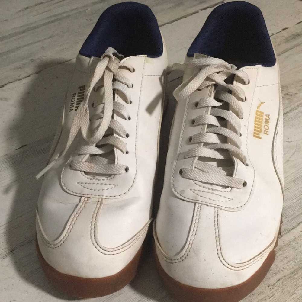 Puma Roma white with blue trim lace up sneakers 5.5C